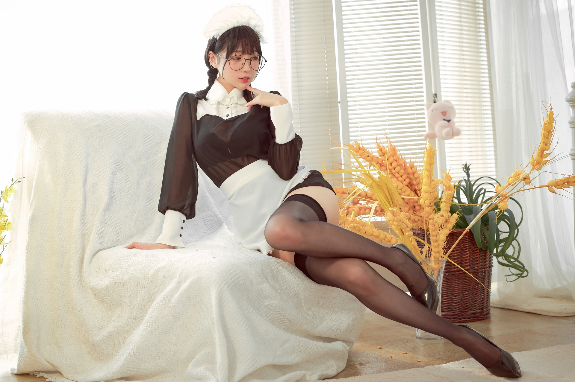 周叽是可爱兔兔 - NO.37 眼镜女仆 1